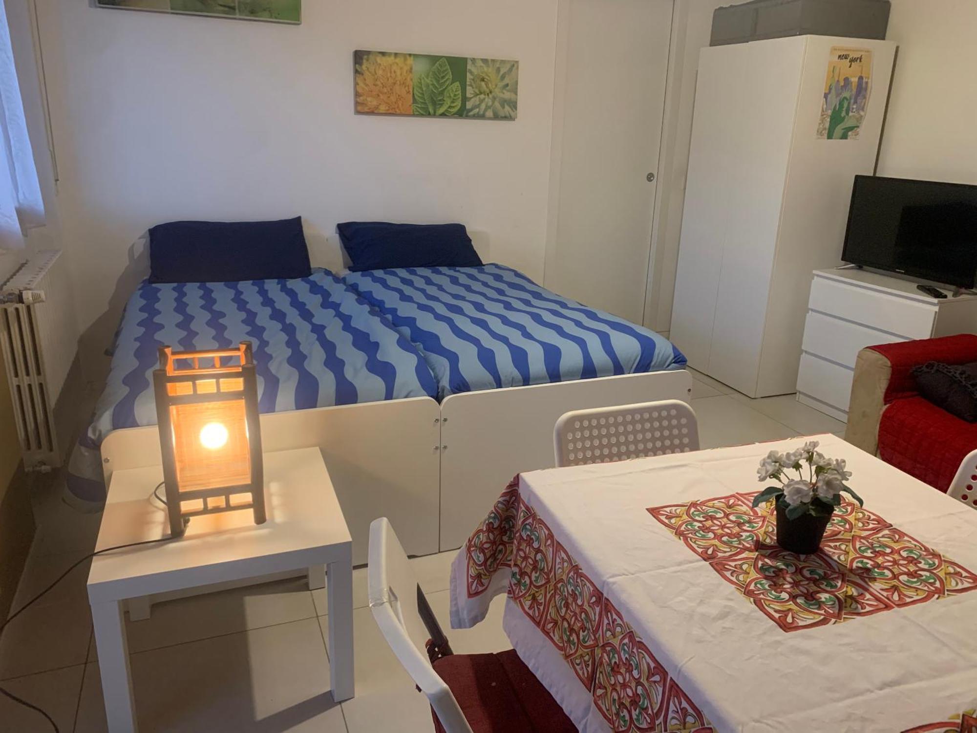 Onlyrooms로 외부 사진